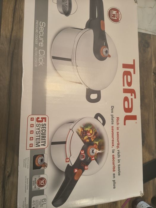 Oala sub presiune Tefal, capacitate 6 L, 2 programe de gatire, 5 puncte de siguranta, argintiu