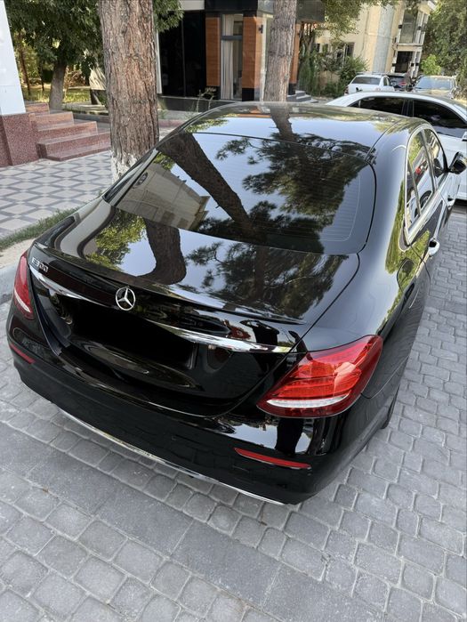 Mercedes-Benz W213 E300