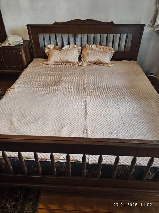 Спално обзавеждане.