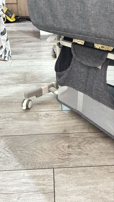 Продам манеж  (  режим колябели)