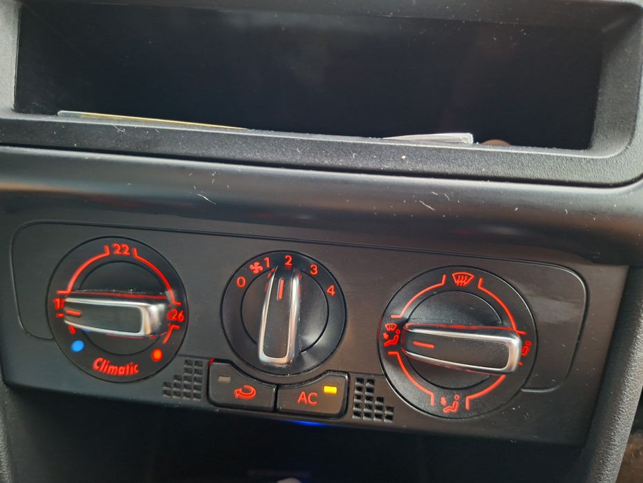 Vw Polo 1 2 benzina din 2010.