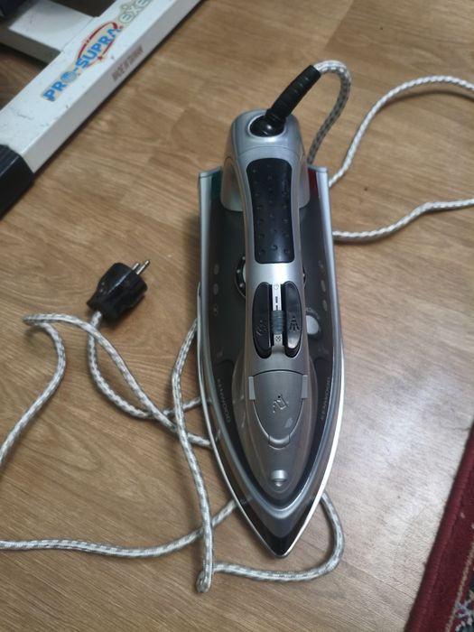 Ютия Kenwood 2200 вата, KB-9188E