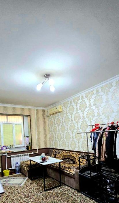 Продам чиланзар 17.  Балкон 1,5*3