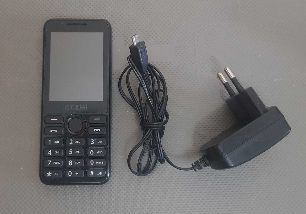 Telefon cu Butoane + incarcator