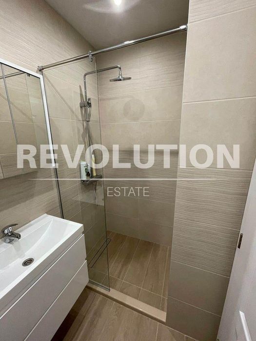 Дава се под наем Двустаен апартамент в к.к. Св.Св. Константин и Елена - 65 кв.м за 648.21 € - Снимка #7