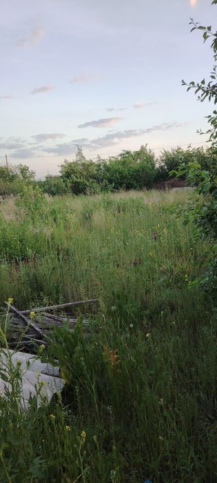 Продаётся дачный участок