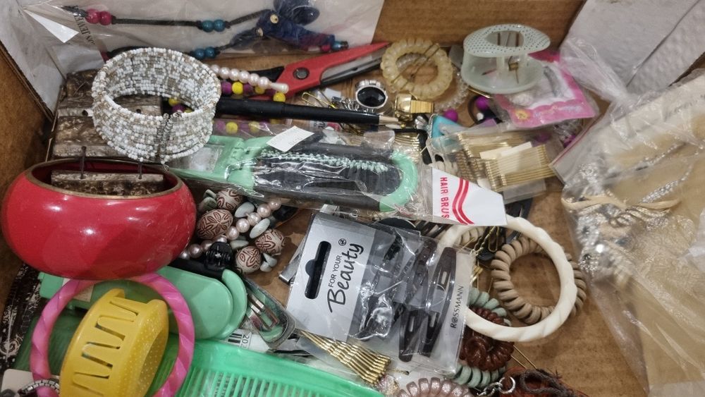 Голям лот фибички бижута