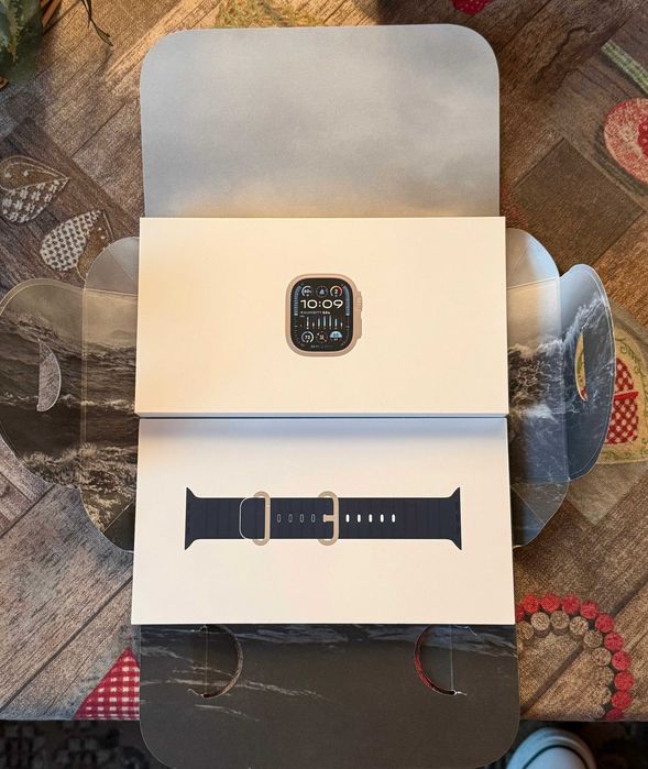 Apple Watch Ultra2 49mm Titanium Blue Ocean Band