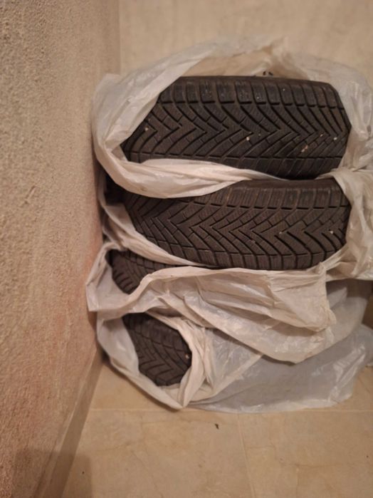 4 бр. зимни гуми VREDESTEIN 196/65/15