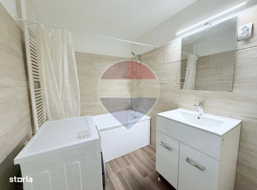 Apartament spațios-Zona Ultracentrală-Ideal studenti sau cupluri