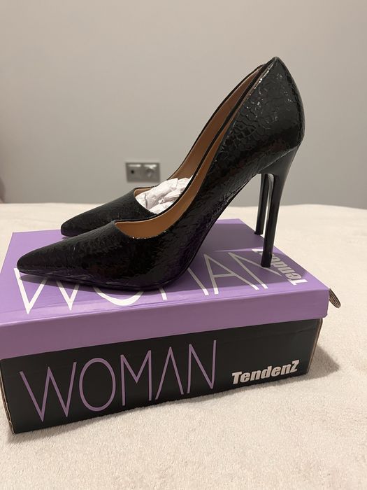 Токчета 10см черни лак