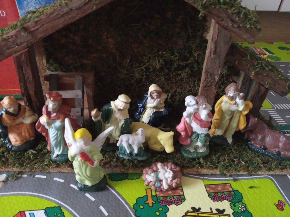 Коледен сет, репродукция