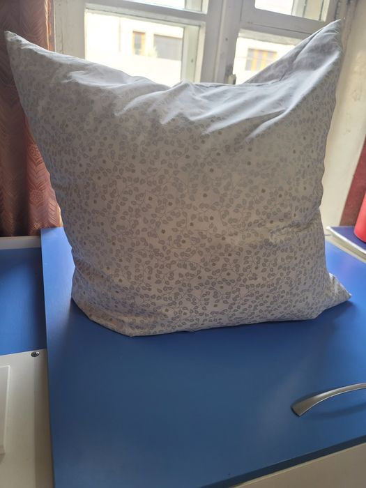 Подушка пуховая ,новая