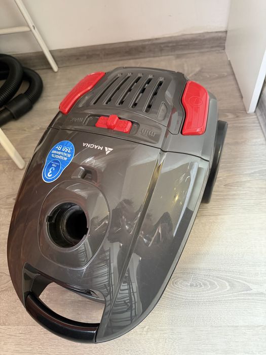 Мощный пылесос с HEPA фильтром