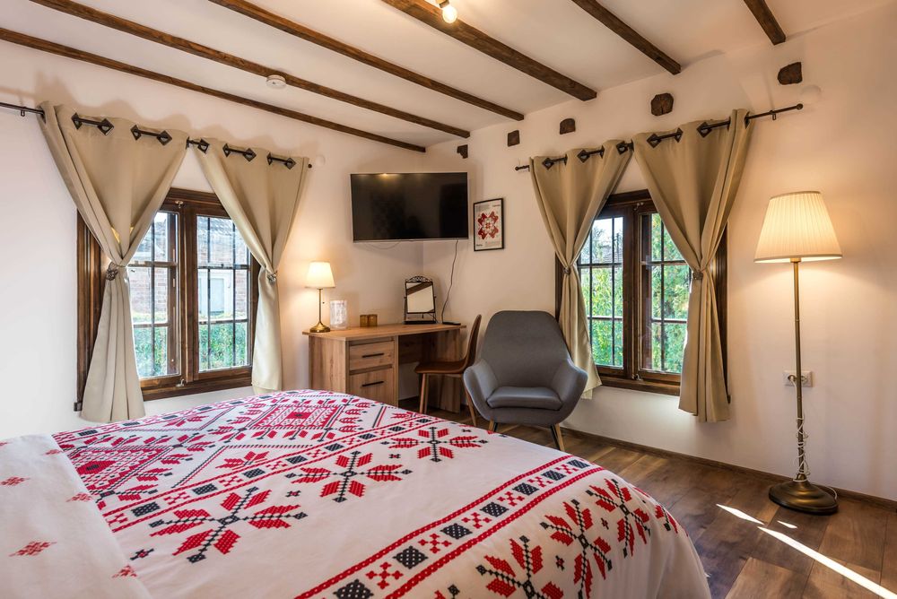 Продава се Къща в Варна, Гръцка махала - 185 кв.м за 1622 €/кв.м - Снимка #3