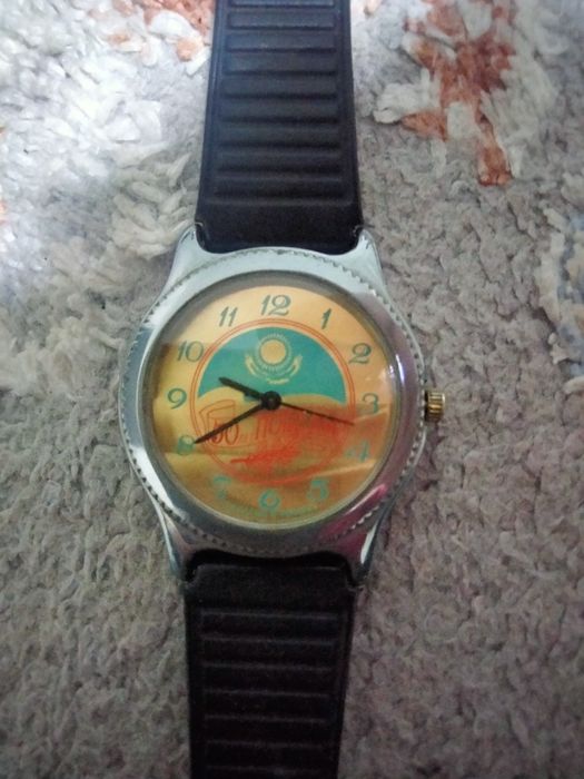 Продаются часы механические