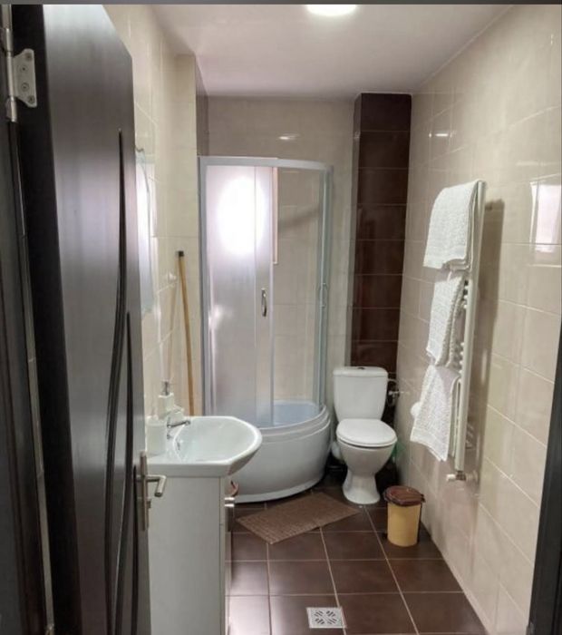Inchiriez apartament Select