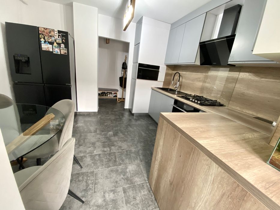 De vanzare apartament 2 camere Carpati II