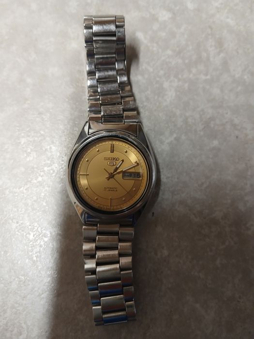 Продавам много запазен Seiko 5 automatic