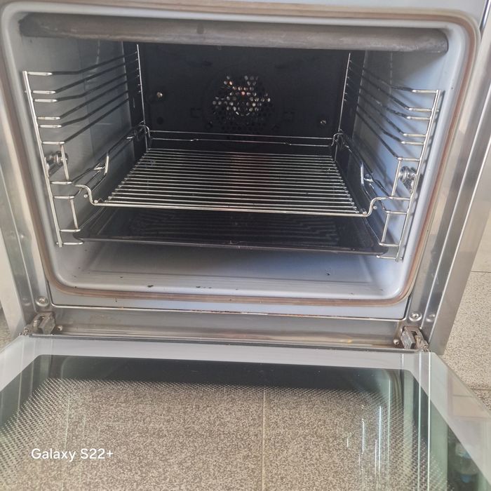 Комплект фурна и плот за вграждане MIELE