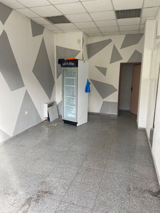 Дава се под наем Магазин в София, Център - 50 кв.м за 295.8 € - Снимка #2
