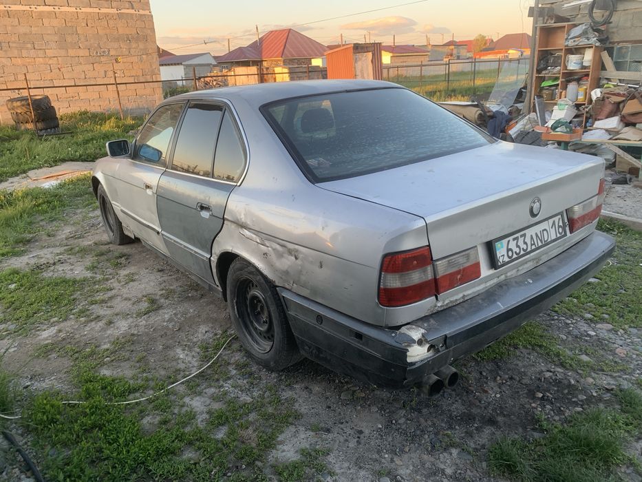 Продам bmw 520i