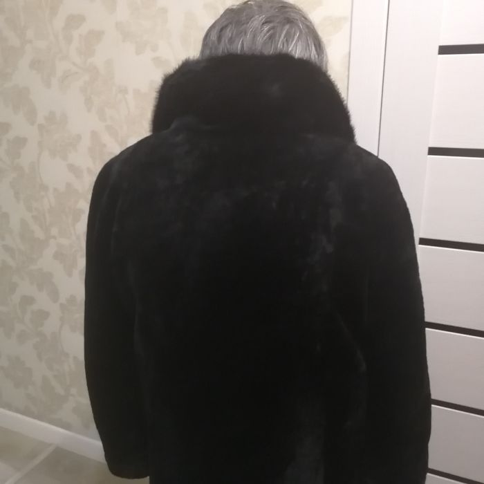 Продам шубу 56 размера