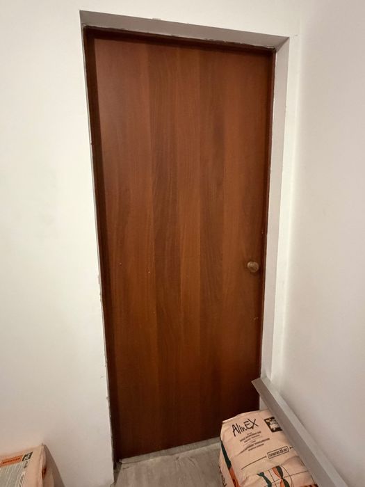 Продам межкомнатные двери