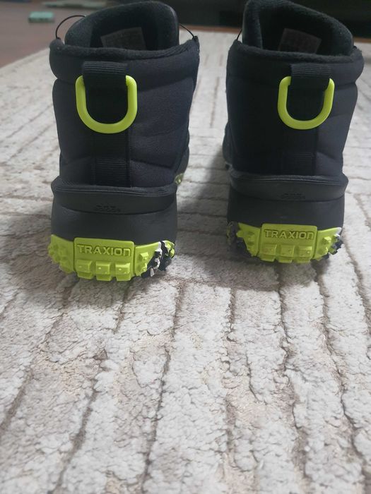 Зимни обувки Adidas  BOA