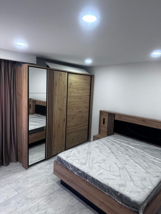 Închiriez casă zona Dacia