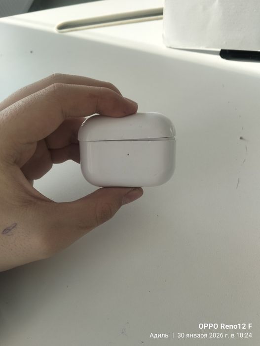 Продам сломание наушники айрподс