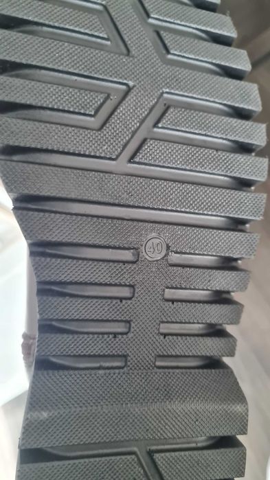 Дамски ботуши нови