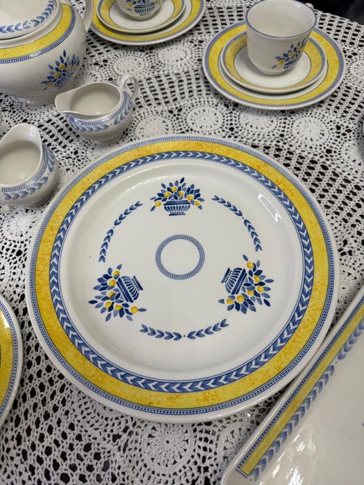 Сервиз на 8 персон Johnson Bros Англия