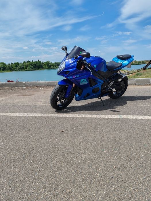 Vând Suzuki gsxr 1000 k7
