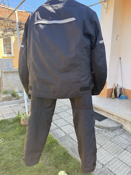 Мото екип почти нов