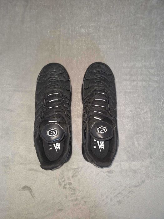 Nike Air Max Plus Triple Black