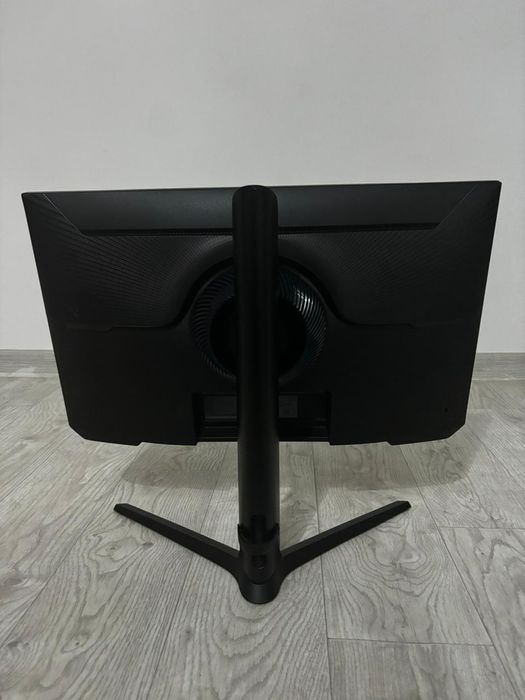 Монитор Odyssey g4 240hz