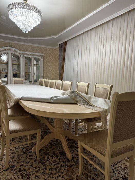 Продам стол со стульями