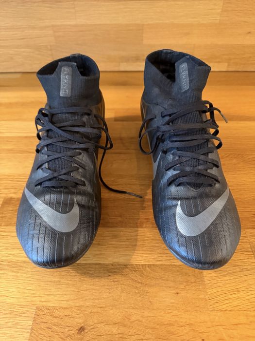 Бутонки Найк 44.5 малко употребявани