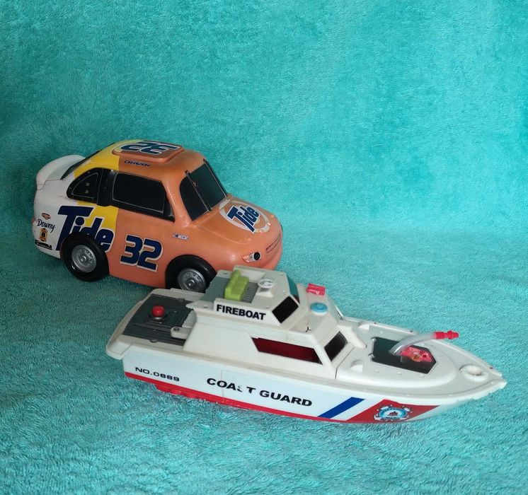 Игрушки для маленьких.