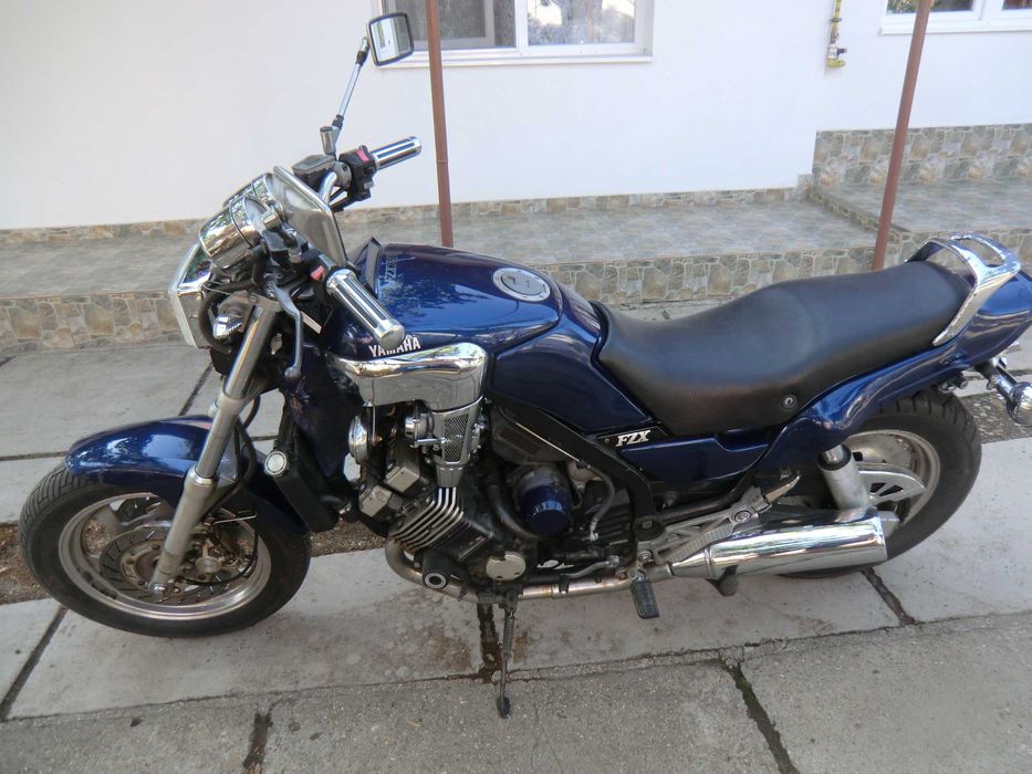 Motocicleta  Yamaha  FZX 750