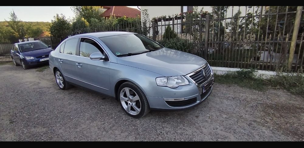 Vând volkswagen passat b6