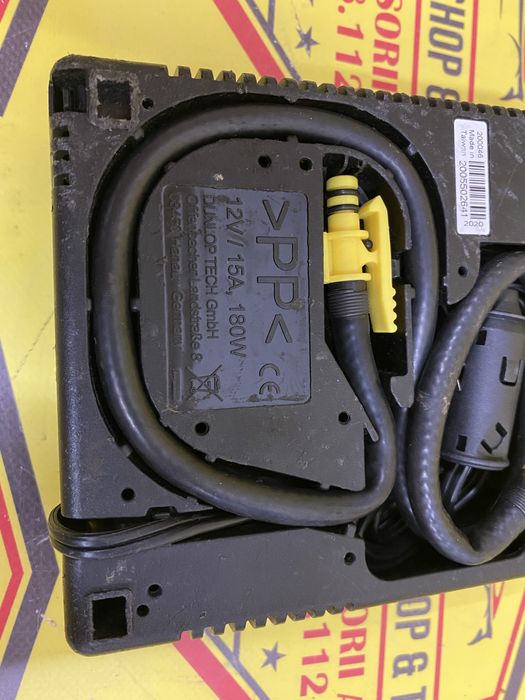 Compresor auto umflat roti 12 v 180V original Mercedes OEM Suv Turism