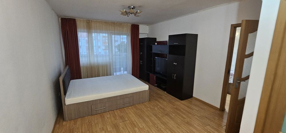 Garsoniera de închiriat in Gavana 3 - locație excelentă!
