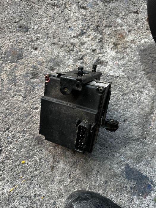 Заден десен абс модул