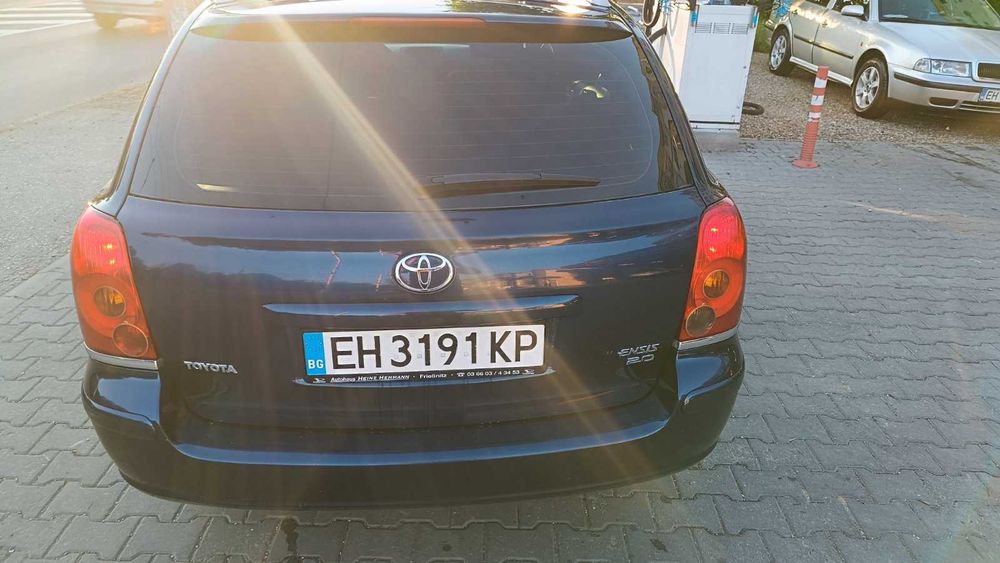 Toyota Avensis Combi 2.0 бензин 147к.с. 2003г.- за части или възстановяване
