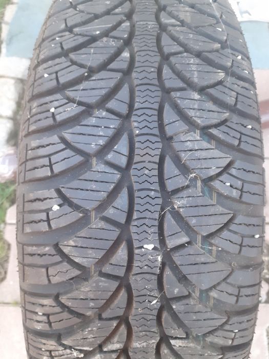 Anvelopa de iarnă 196/65/15 M+S impecabilă