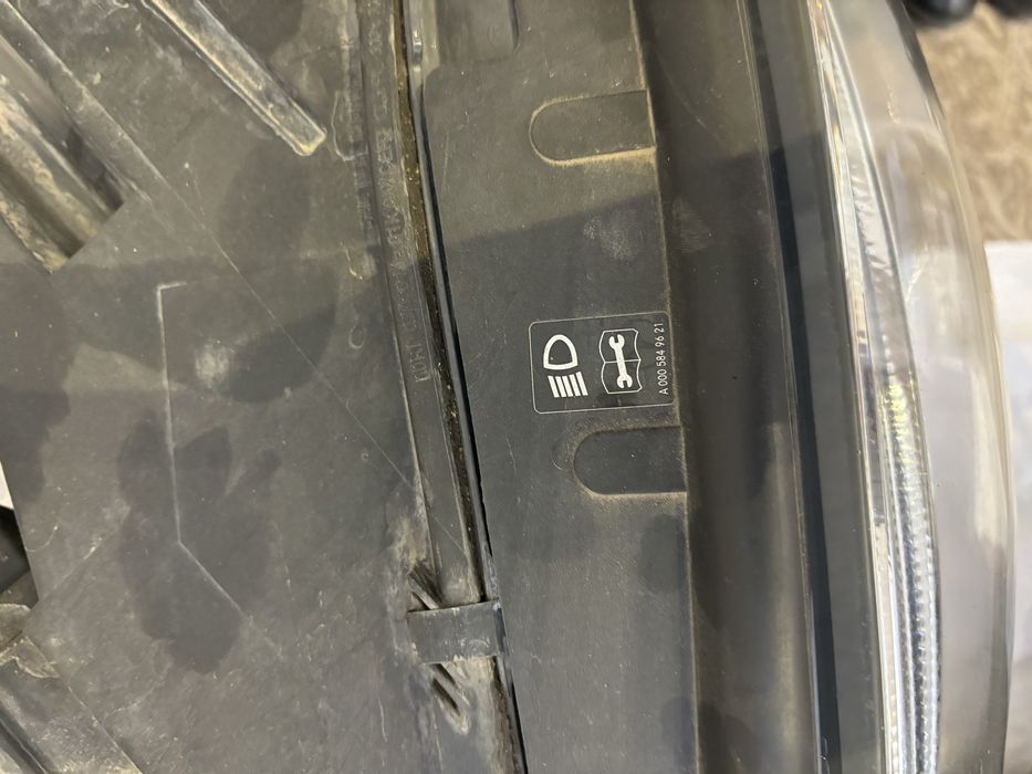 W222 продам фары и стопы до рест Мерс s class