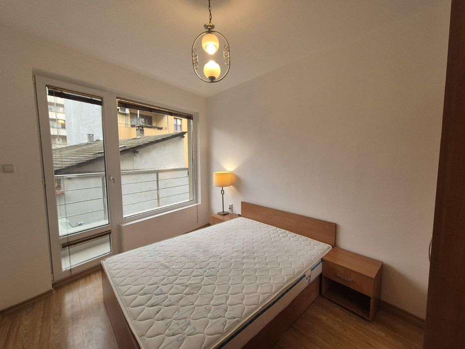 Продава се Тристаен апартамент в Пловдив, Кършияка - 90 кв.м за 2500 €/кв.м - Снимка #3