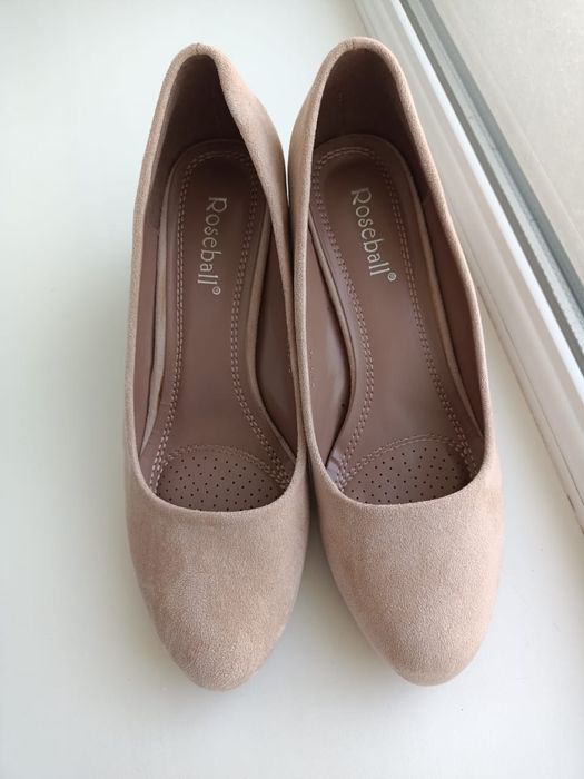 Туфли замшевые( новые)